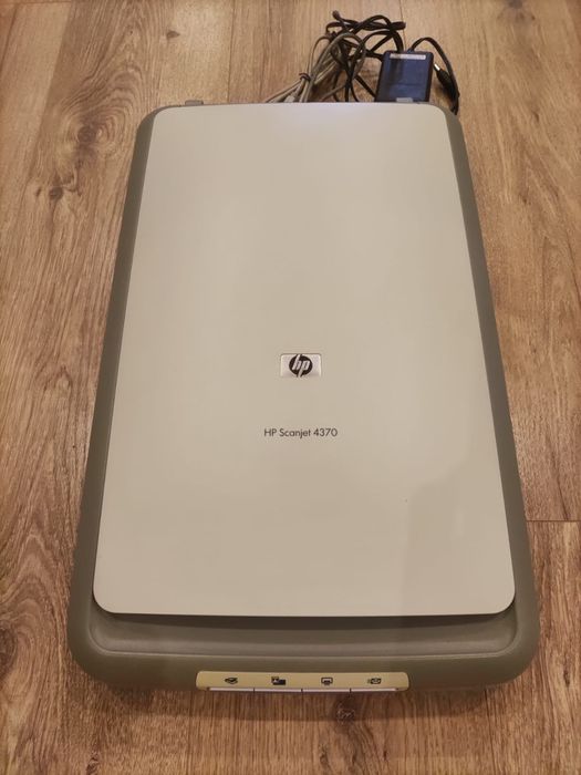 Сканер HP Scanjet 4370
