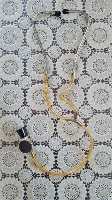 Продавам ретро стетоскоп