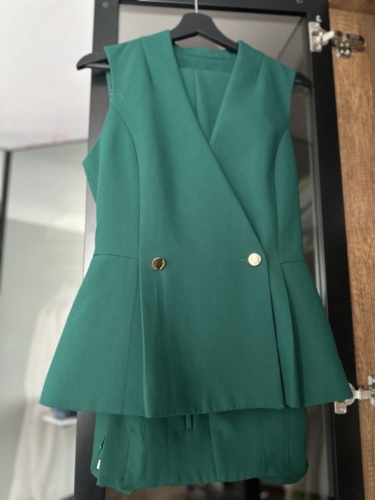 Комплект    Зара