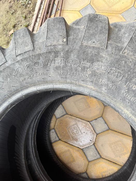 Шины от экскаватора