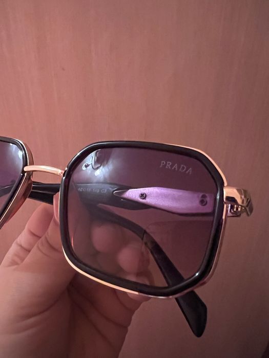 Дамски слънчеви очила Prada