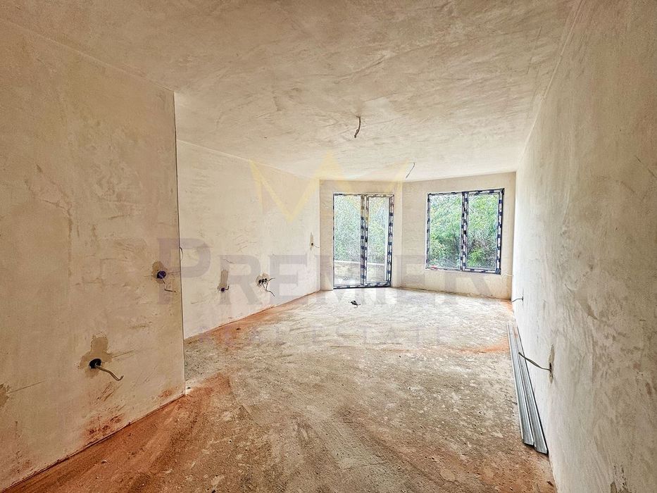 Продава се Двустаен апартамент в Варна, Владислав Варненчик - 65 кв.м за 1139 €/кв.м - Снимка #1