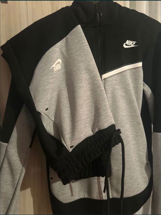 Nike Tech Fleece
