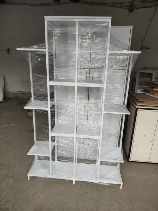 Lift mebel. Gullar uchun poʻdstavka