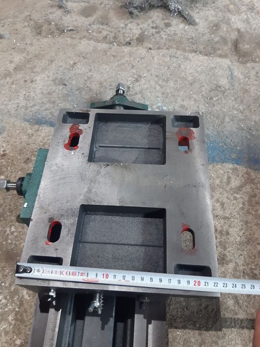 Кръстата маса за бормашина