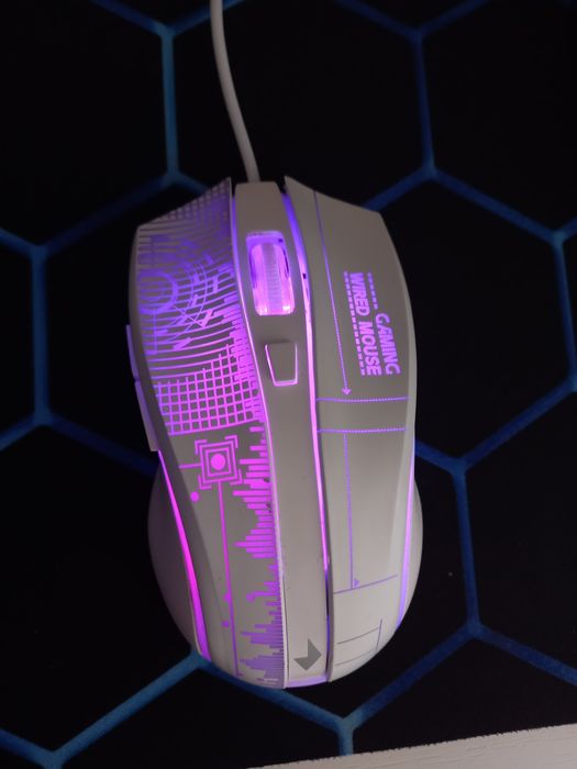 Игровая мышь и клавиатура