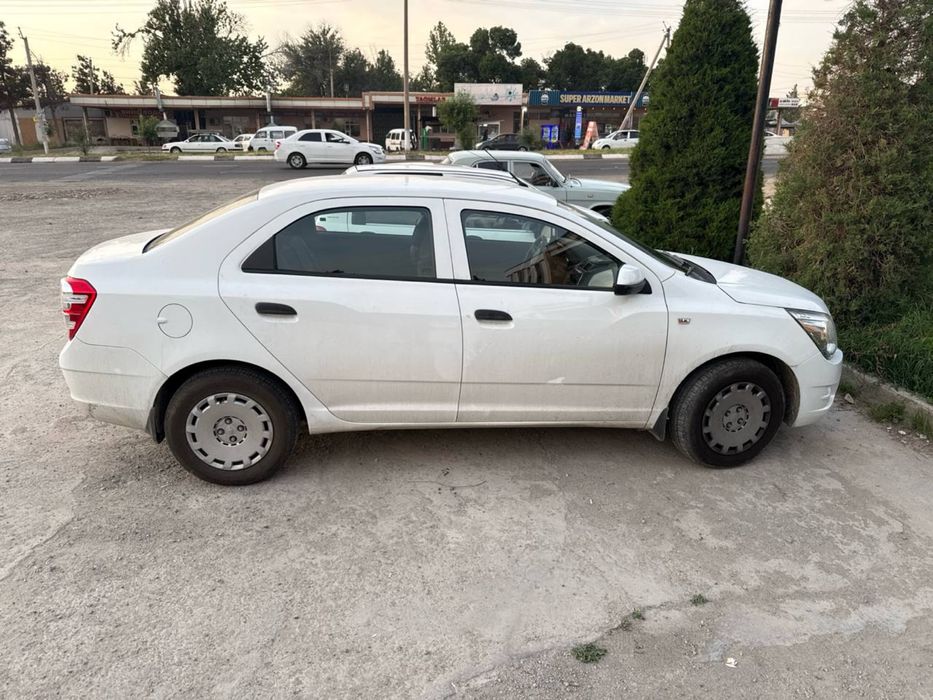 Chevrolet Cobalt 2021 — 3