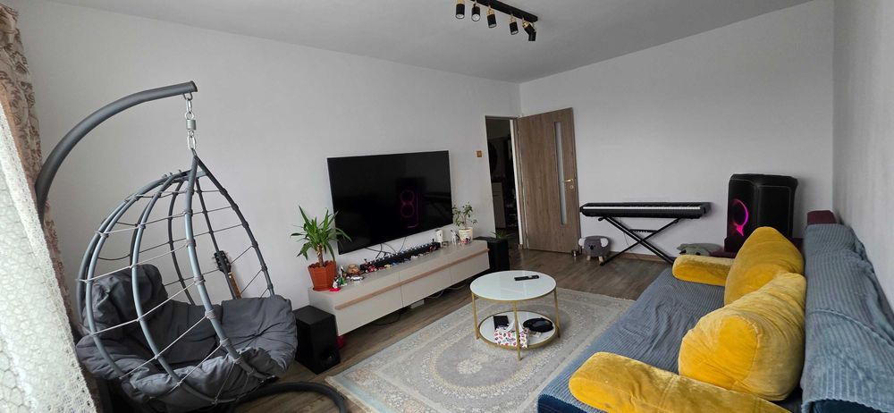 Apartament de vanzare Lebada 5 colturi