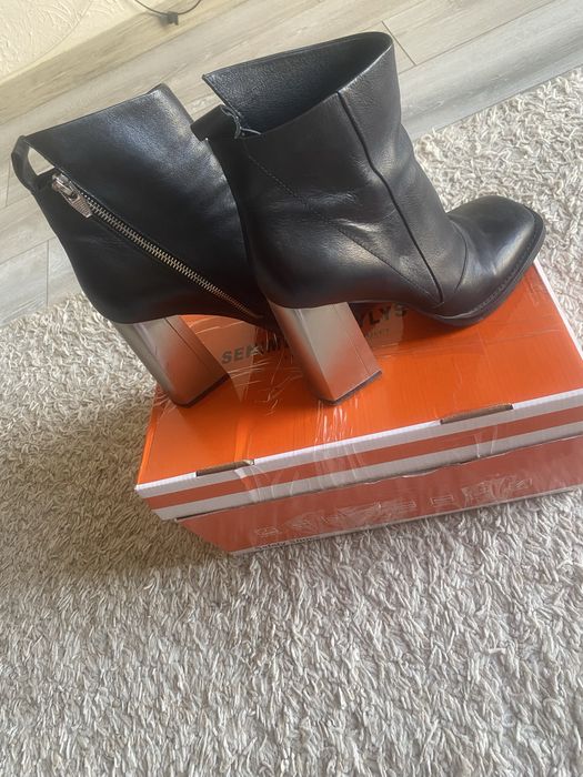 Продам осенние сапожки