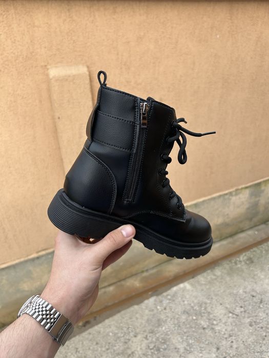 Ghete de damă îmblănite