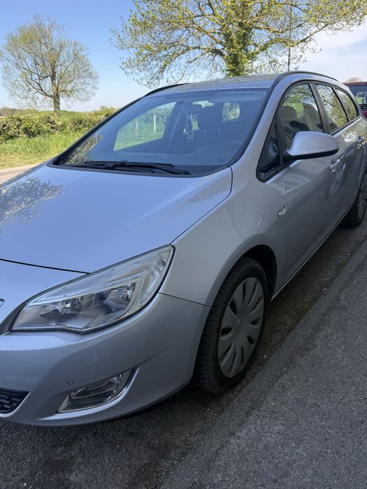 Opel astra sport tourer