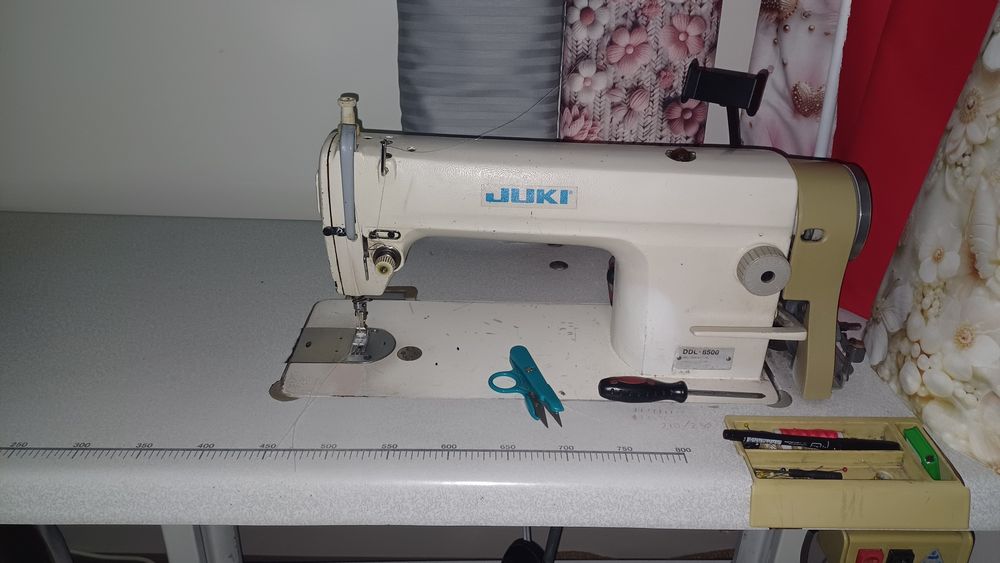 Vand masina de cusut juki