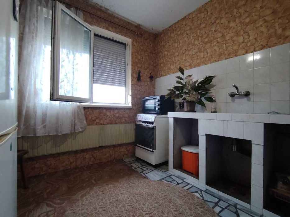 Етаж от къща Луковит.