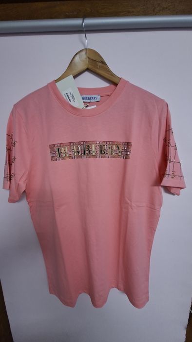 6 Tricouri pentru  damă diferite marimi si culori.