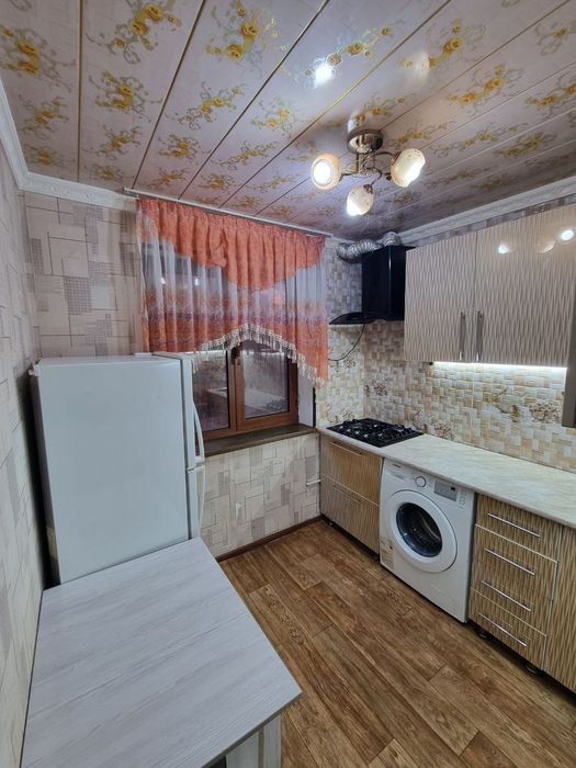 Сдаётся 2х ком кв люкс на Микрорайоне!!!