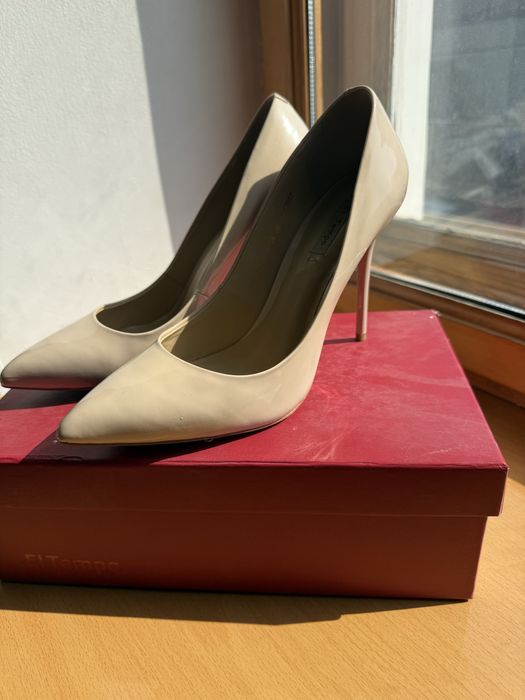 Туфли в нюдовом цвете