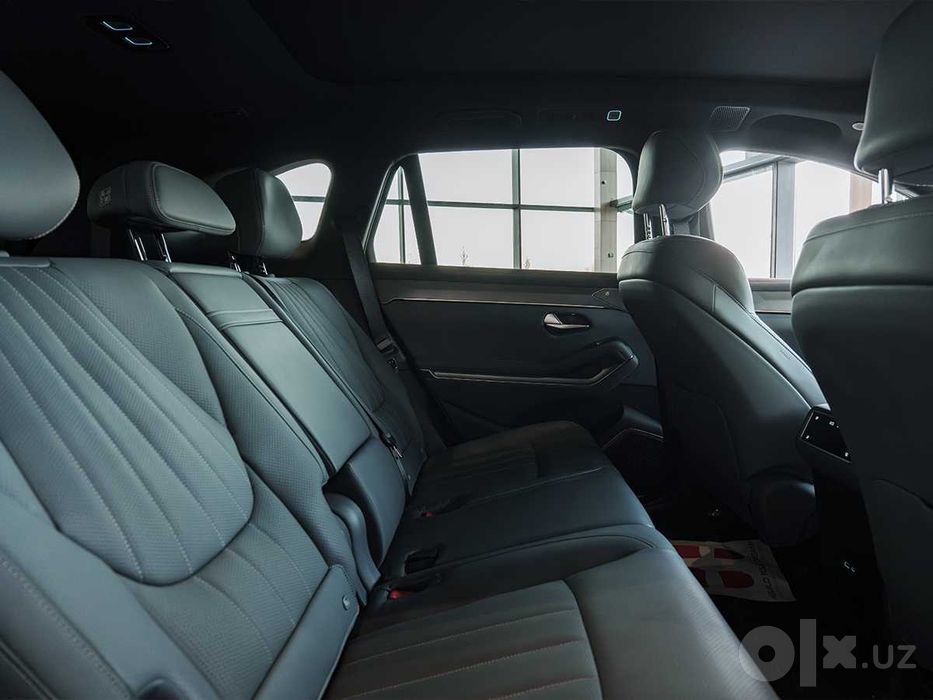 BYD ATTO 8 — 7-местный премиальный гибрид DM-i | Официальный BYD
