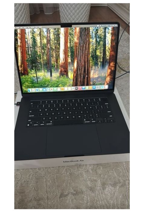 Продам Apple Macbook Air 15