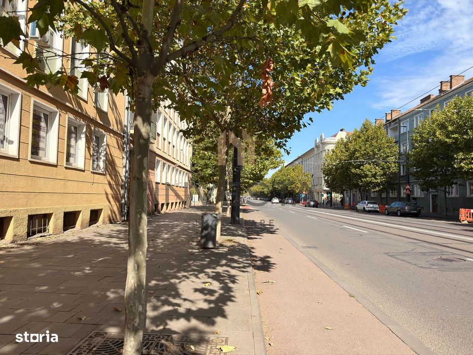 Apartament in Centru, langa Litere!