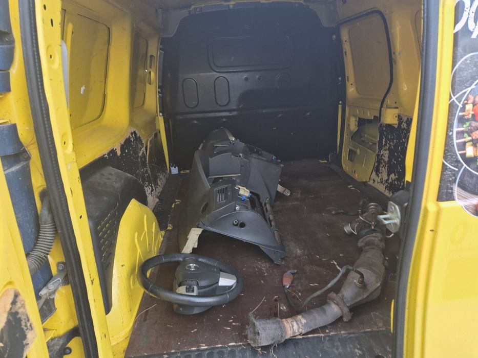 Елекическо Рено канго на части