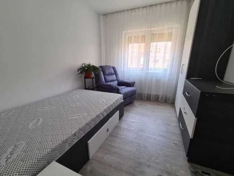 Дава се под наем Тристаен апартамент в Пловдив, Старият град - 79 кв.м за 178.5 € - Снимка #3