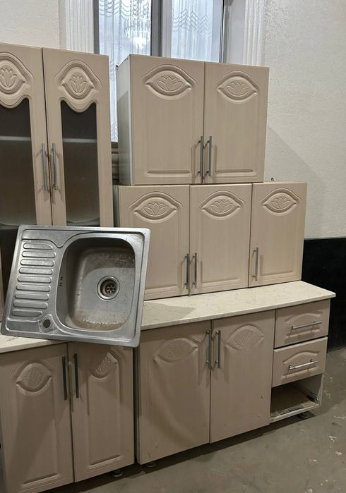 Кухонный гарнитура