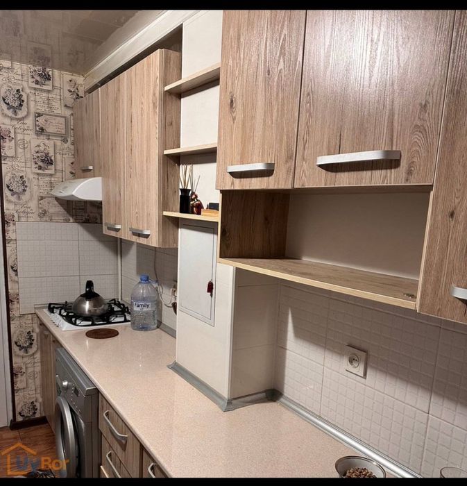 Продаётся 1/1/3 ЦУМ