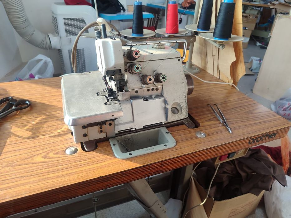 Пятиниточный оверлог Brother MA4-B551! срочный торг