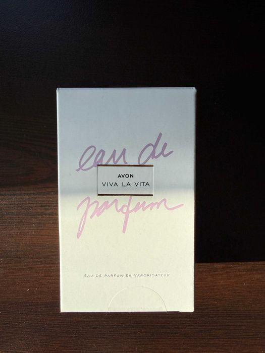 AVON Парфюм Viva La Vita