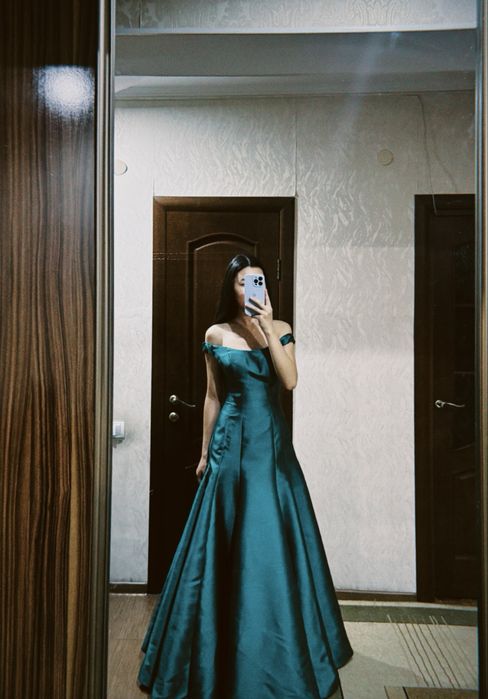 Продам вечернее платье