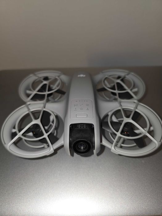 Drona Dji Neo 1 (doar drona+o baterie+carcasa de protectie)