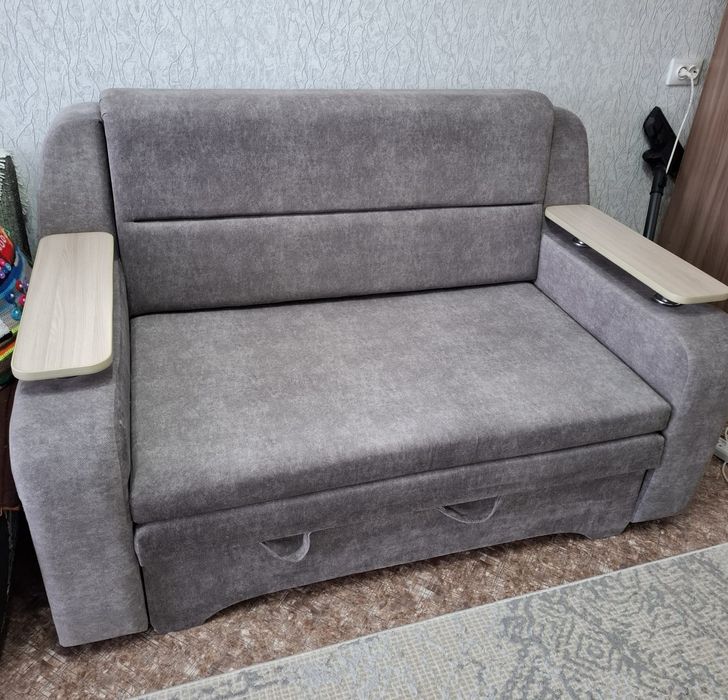 Продам диван в хорошем состоянии