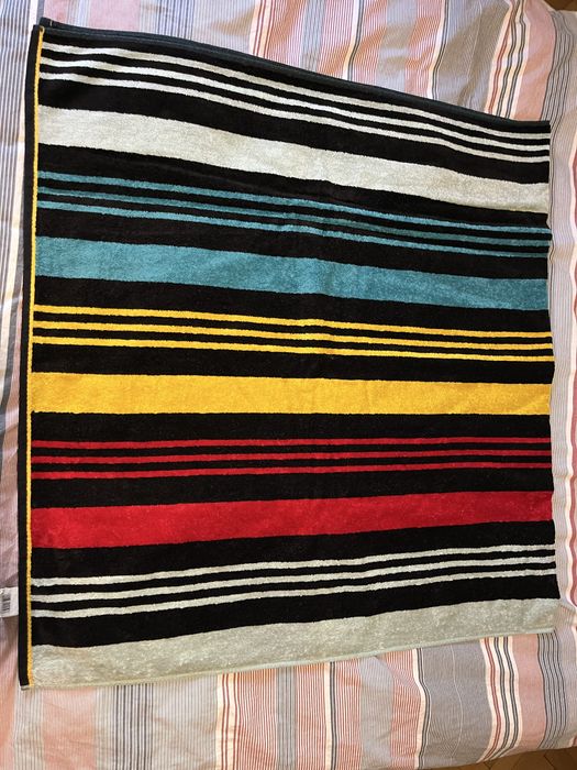 Продавам нови плажни хавлии