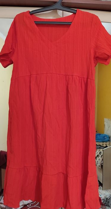 Продам платья повседневные