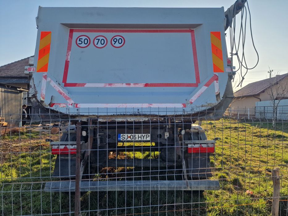 Schmitz Basculanta 2017