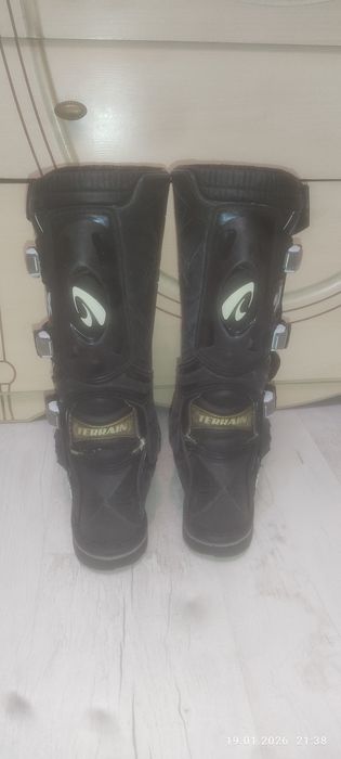 Продам мотоботы FORMA