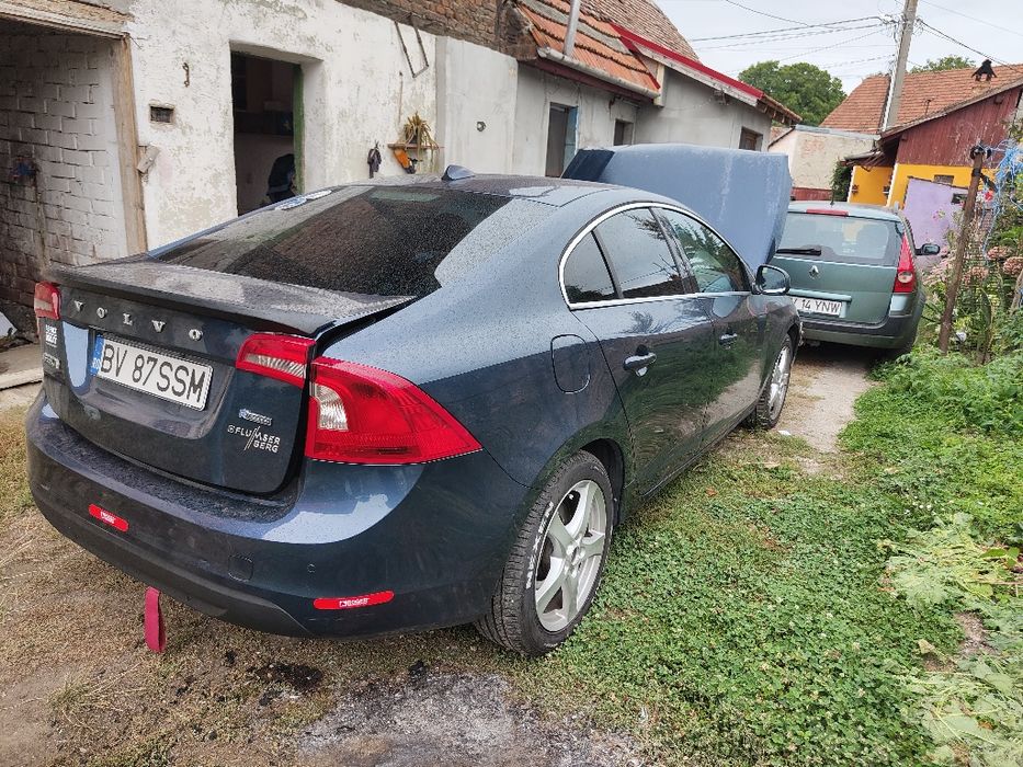 VOLVO S60 2011 — imagine 2