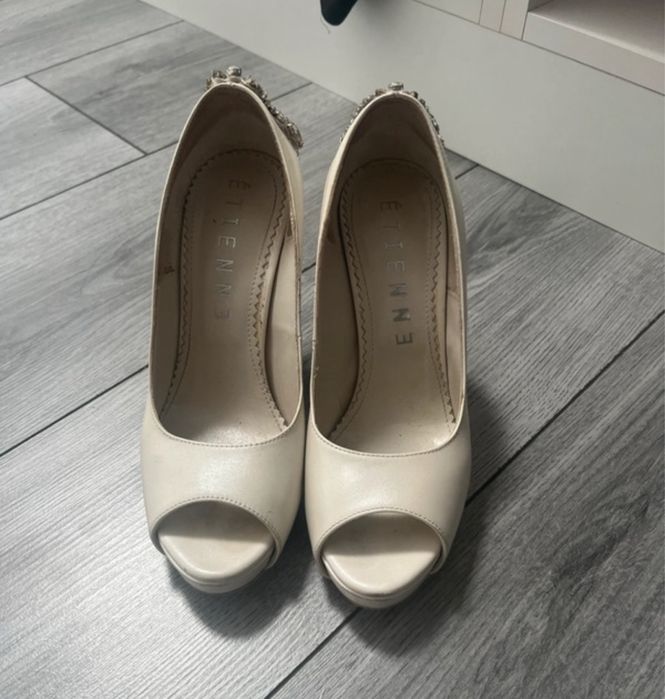 Papuci mireasa eleganti