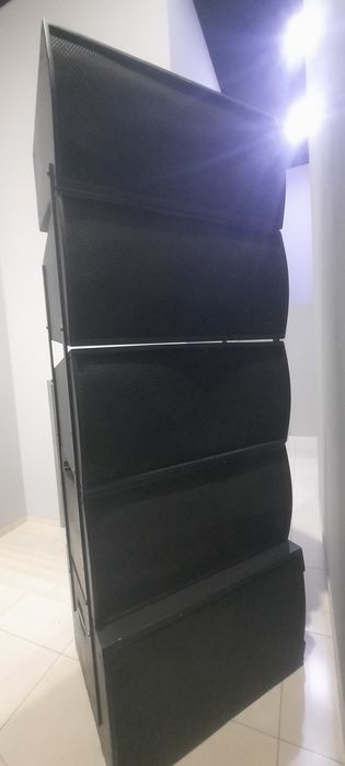 Линейный масиф фирмы Essound аудио аппаратура