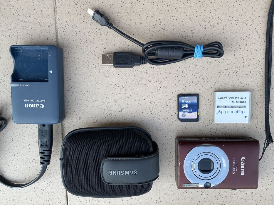 Canon Ixus 80 is compact