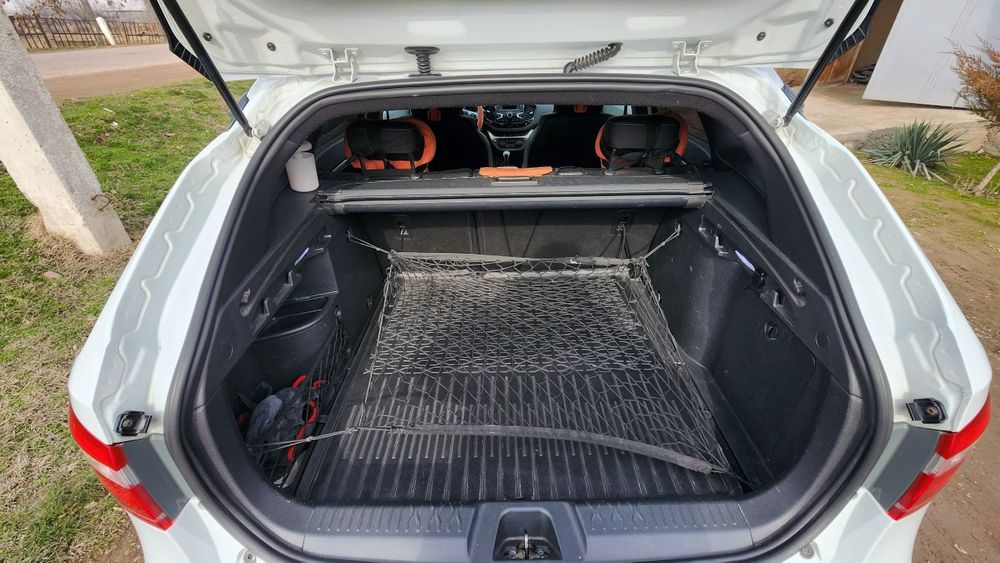 Lada vesta black edition