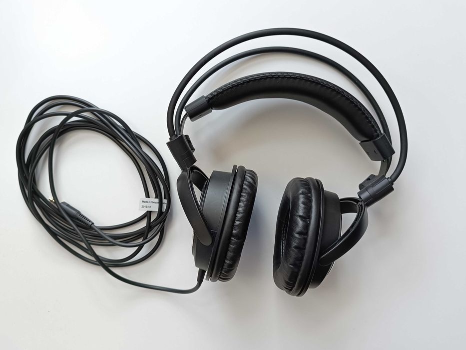 Слушалки Audio-Technica ATH-AVC500