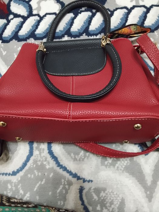 Продам женские сумочки