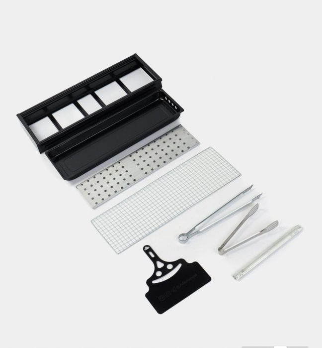 Мангал в скидке brend Hi-Tech складной,  удобный, лёгкий,