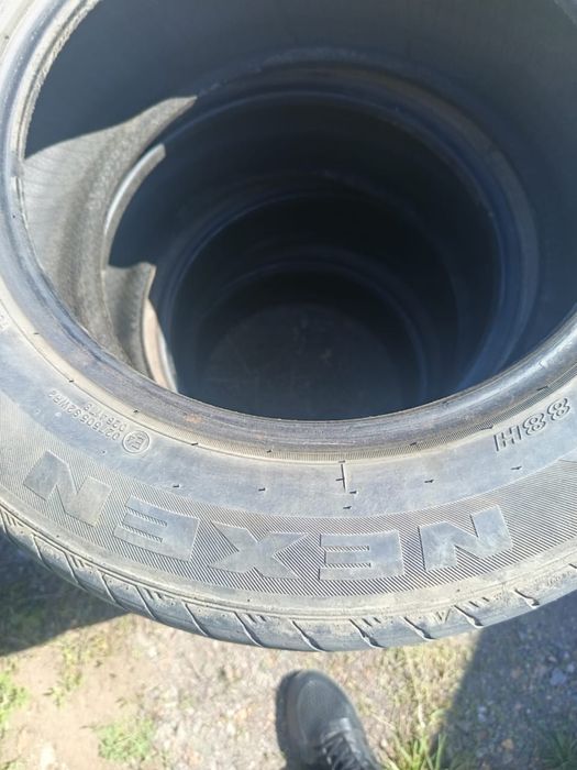 Продам шины цена на пару дней