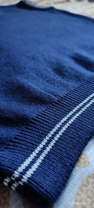 Продам школьные жилетки