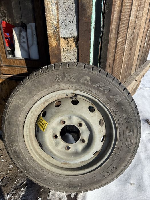 Продается буфер,колесо , зеркала