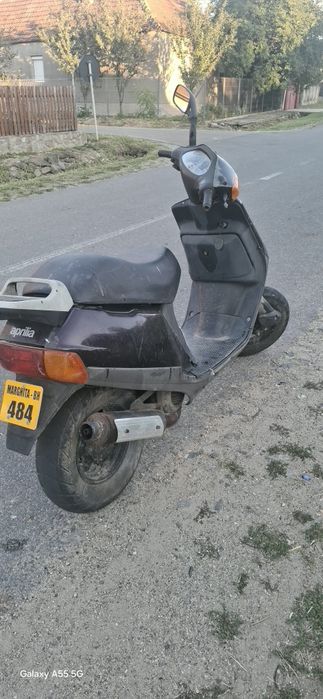 Piaggio zip 4 timpi ,trebuie curățat carburator sau schimbat,și aprilia 2 timpi sa oprit din mers amândouă cu acte ,dau la schimb pe unu bun