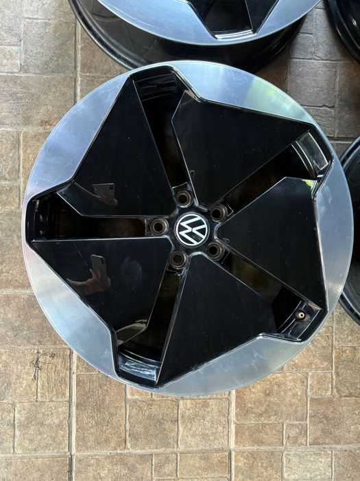 Оригинални джанти Volkswagen VW ID 20" 5х112
