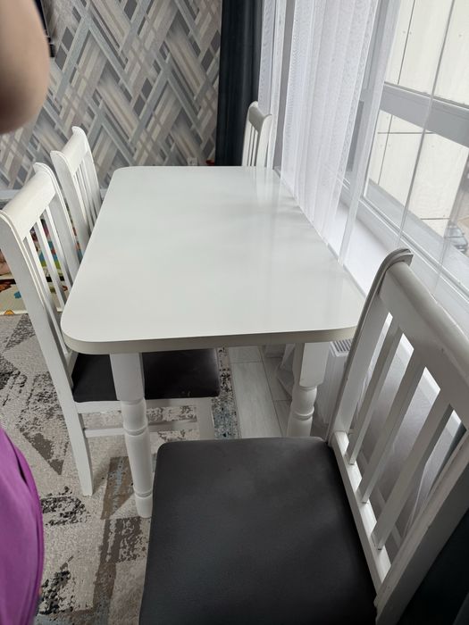 Продам стол со стульями